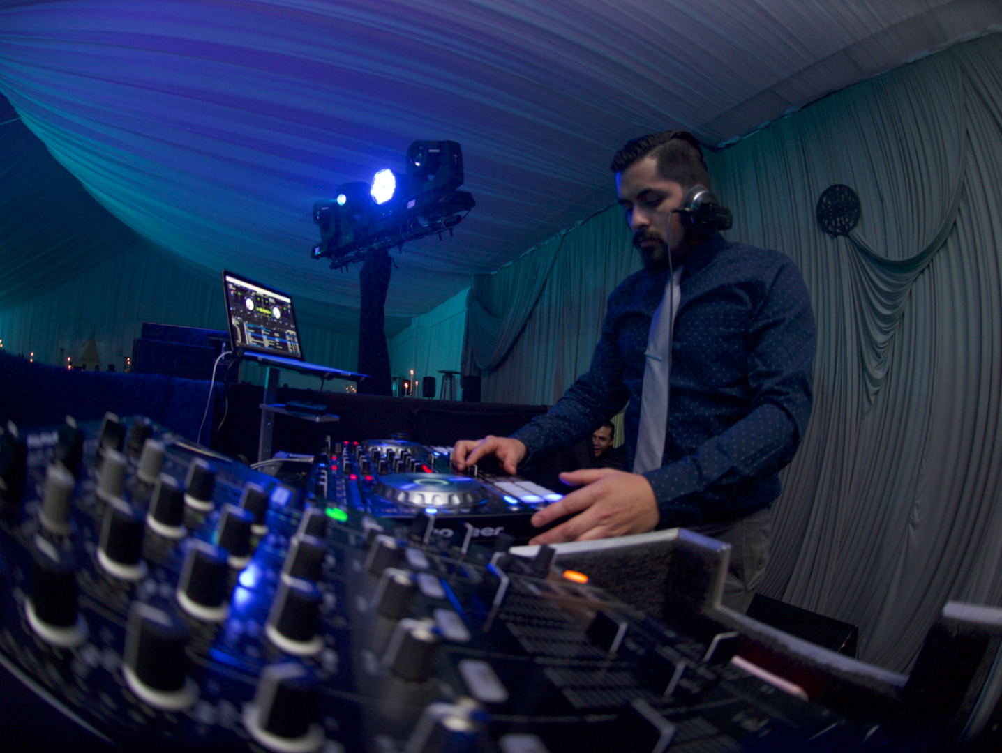 Fotografía de 2djs  de 2 DJS - 632 