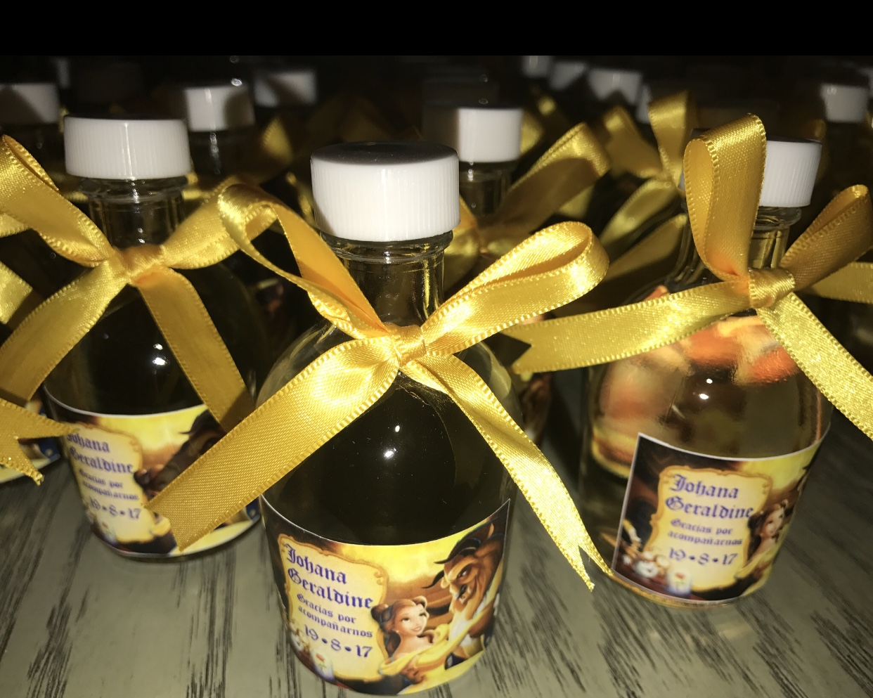 Fotografía de mini botellitas de tequila,mezcal y rompepe a de Ideas para regalar - 11532 