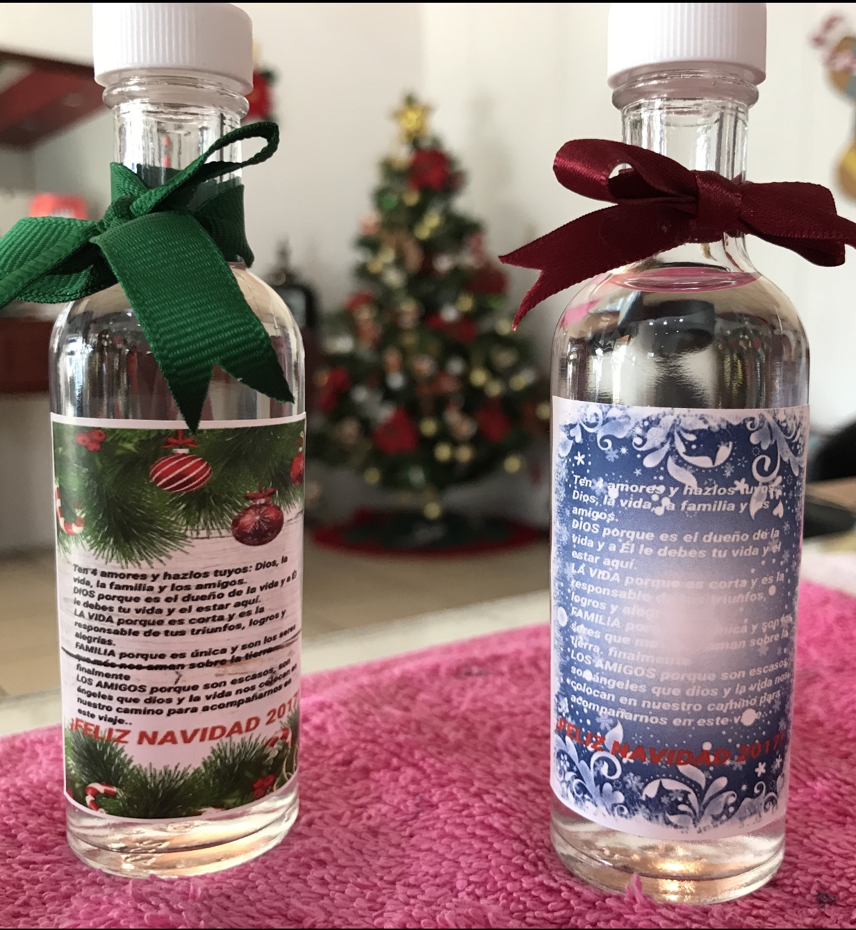 Fotografía de mini botellitas de tequila,mezcal y rompepe a de Ideas para regalar - 11537 