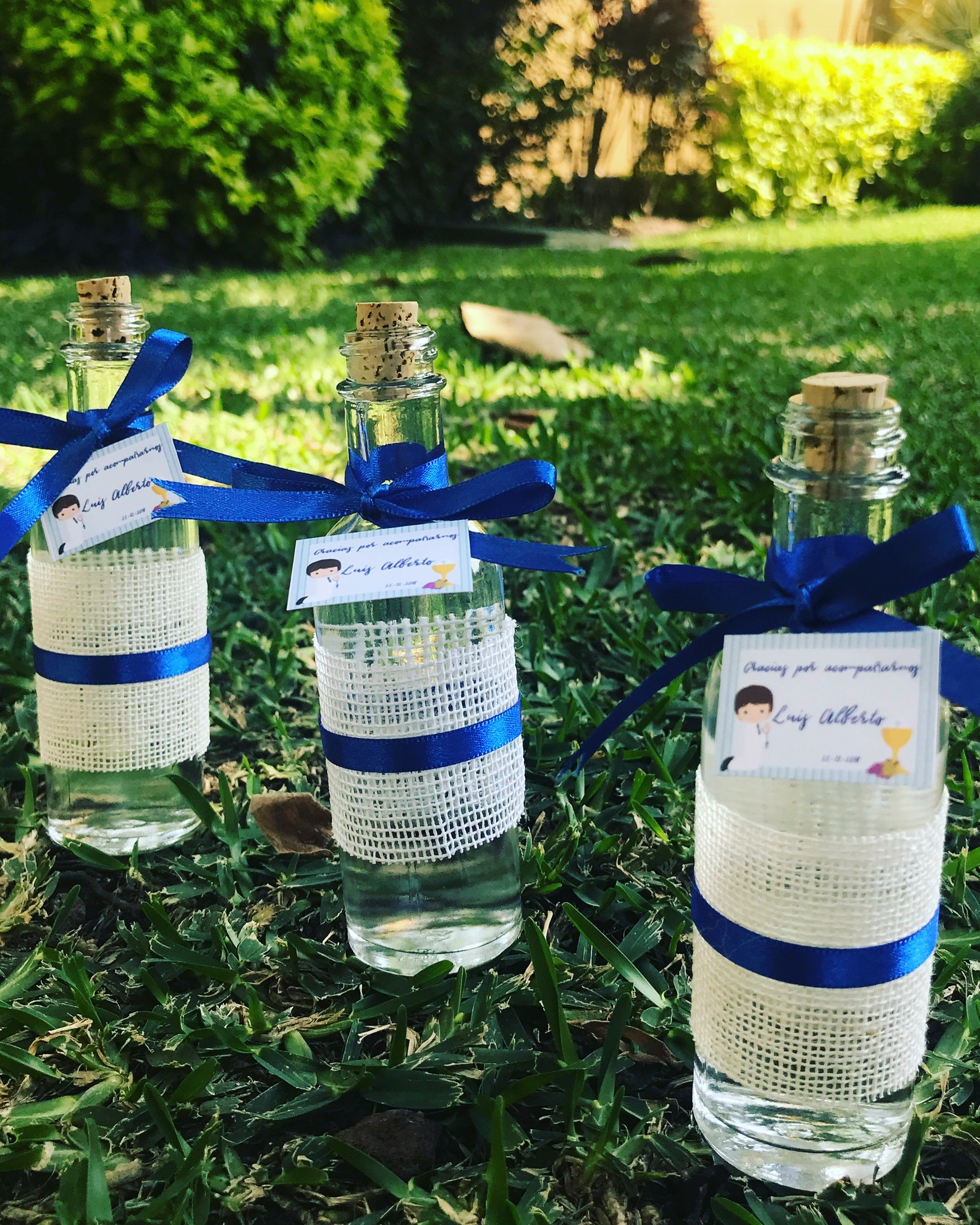 Fotografía de mini botellitas de tequila,mezcal y rompepe a de Ideas para regalar - 12742 