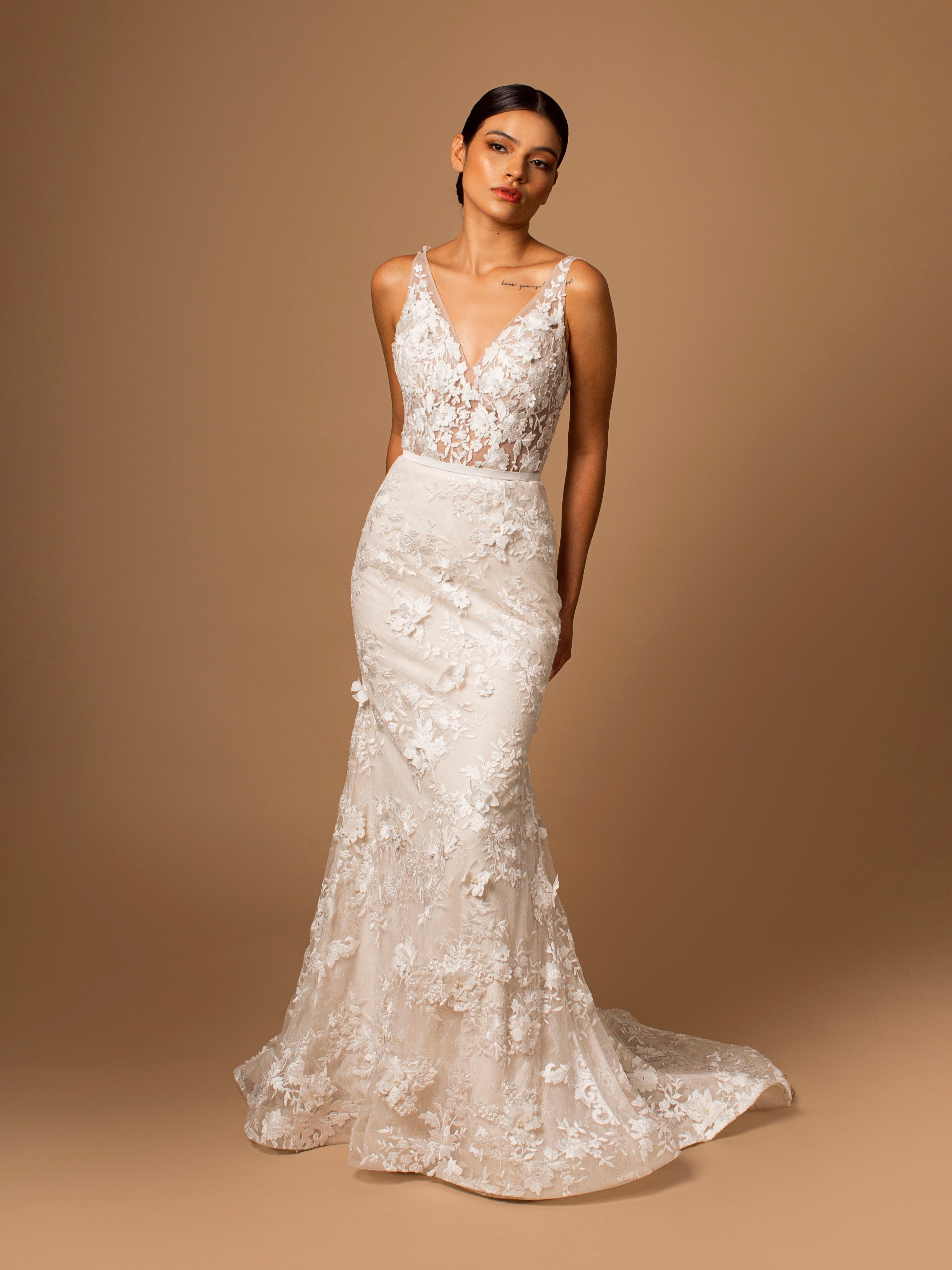 Fotografía de Vestidos de colección de Adriana Madrid Bridal - 33244 