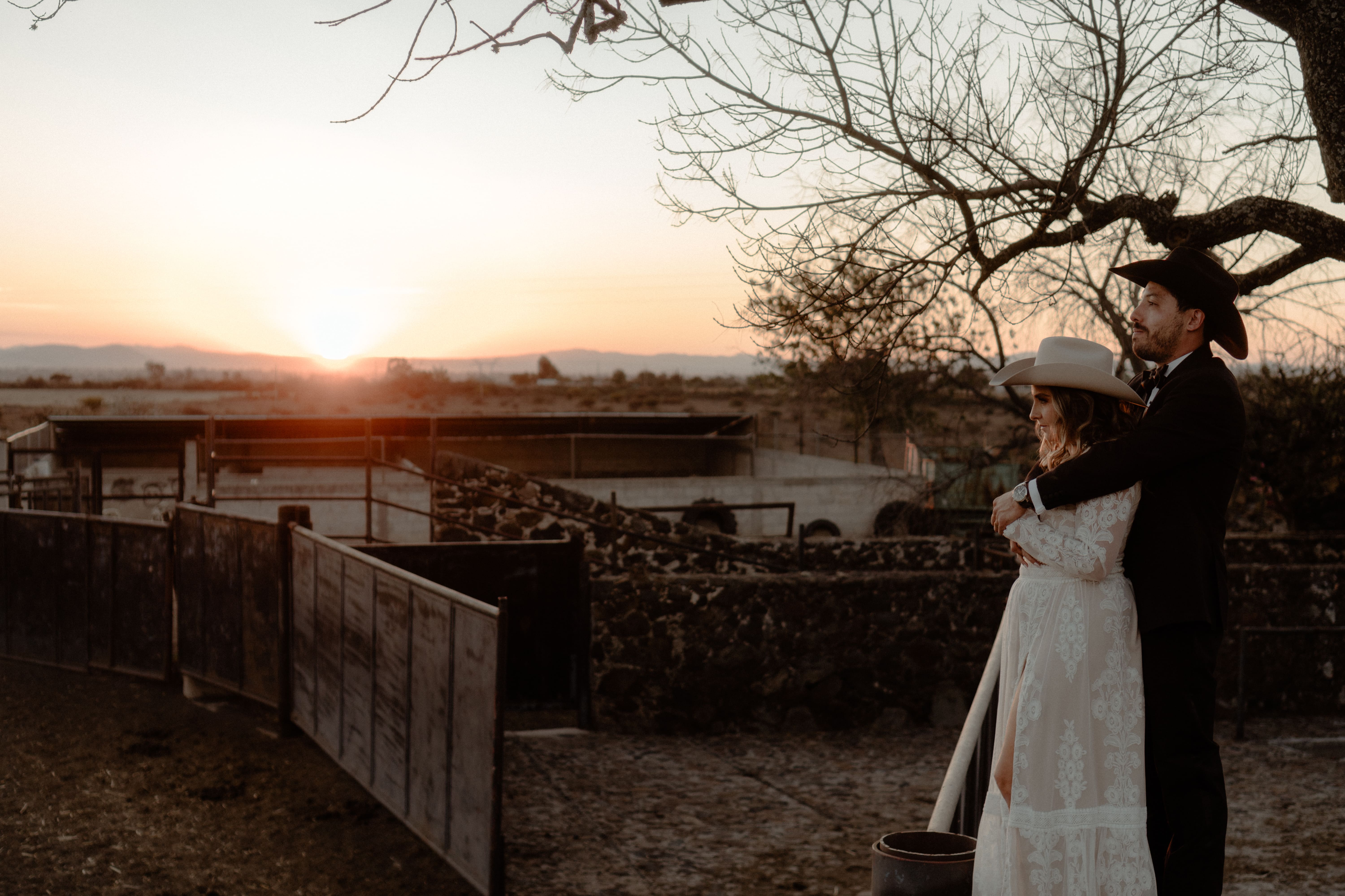 Fotografía de BIJOU &  LEO: Western Wedding de Ht Planner - 48105 