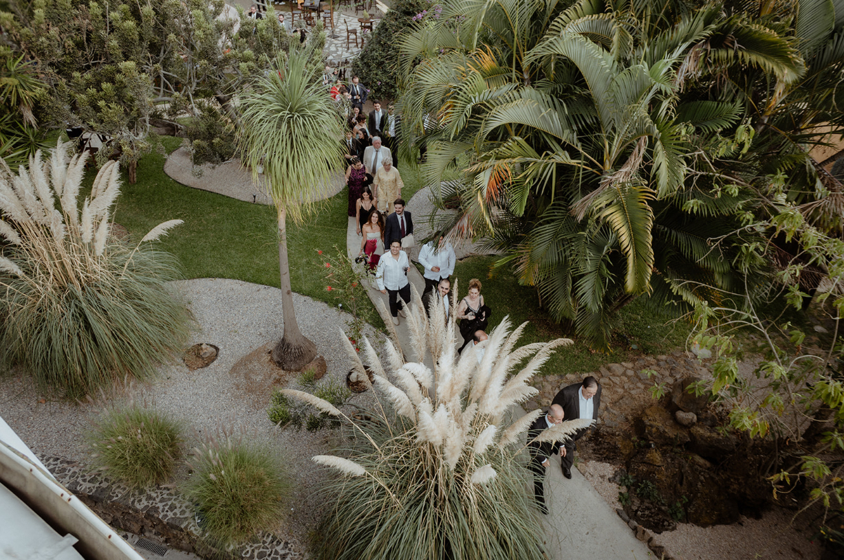 Fotografía de INÉS & PHILLIP. Una calida boda en Casa Chave de Ht Planner - 48135 