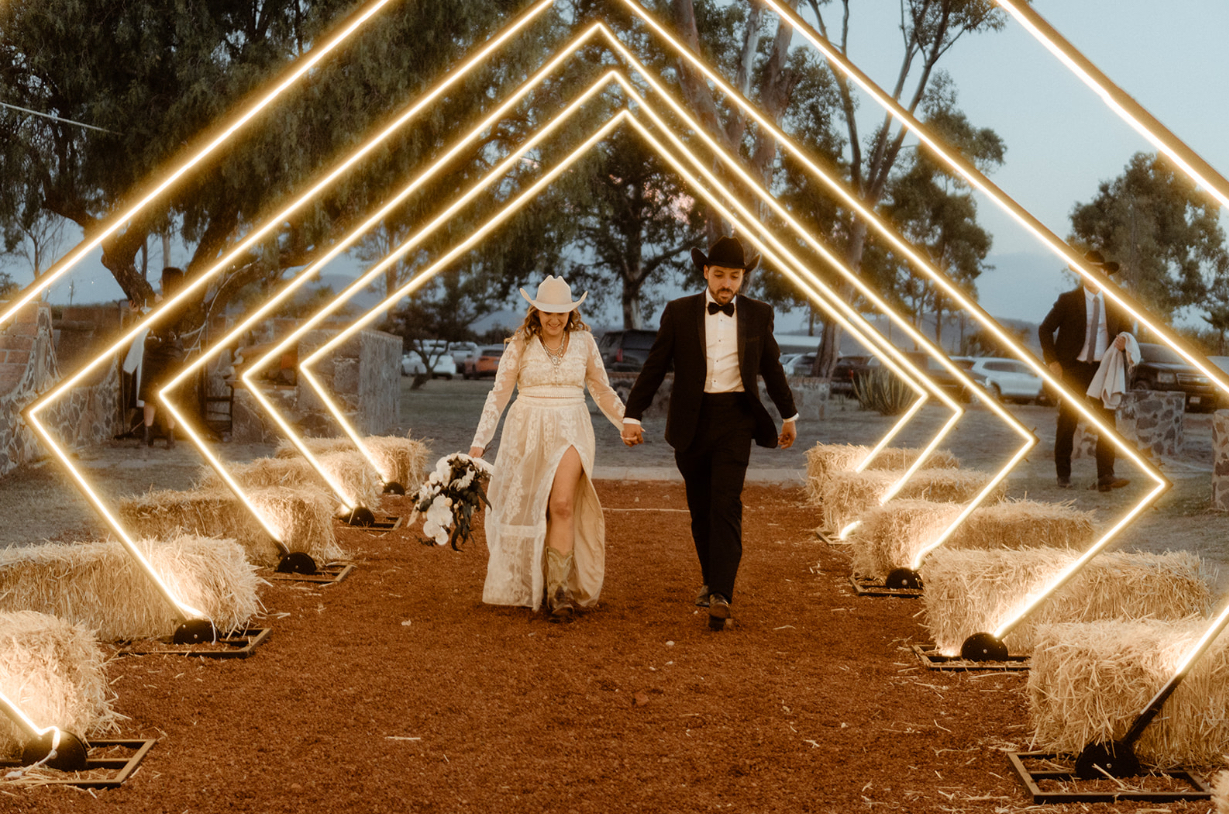 Fotografía de BIJOU &  LEO: Western Wedding de Ht Planner - 48156 