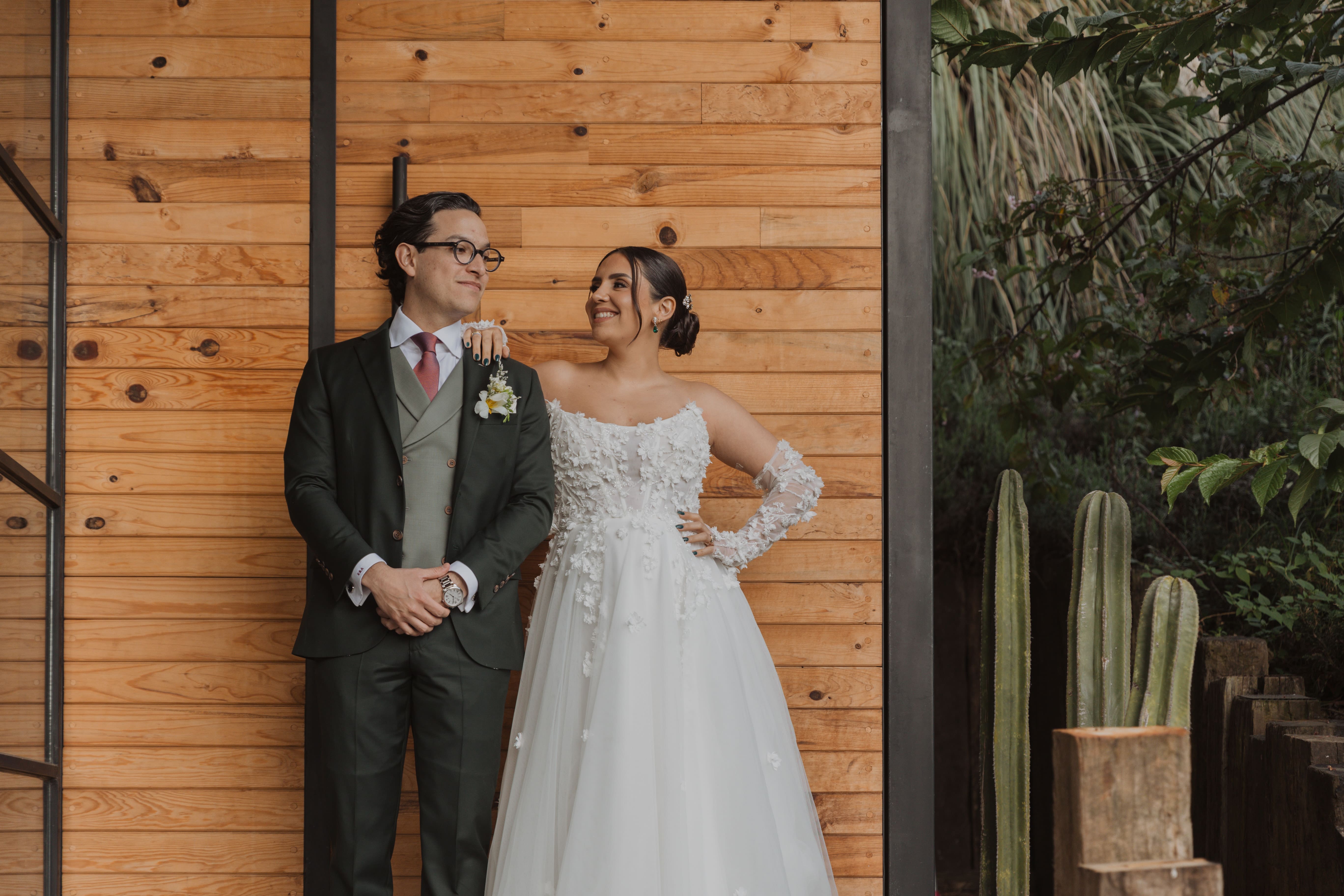 Fotografía de KARLA & ANDRÉS . JARDÍN RANCHO LA PEÑA de Ht Planner - 48306 