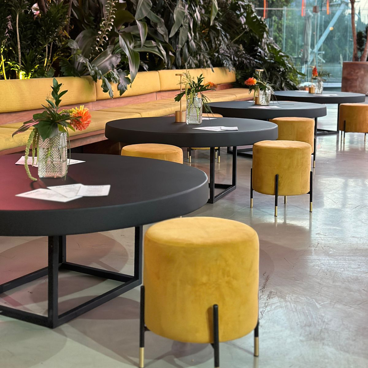 Fotografía de LOUNGE BAR de Rent & Company - 48761 
