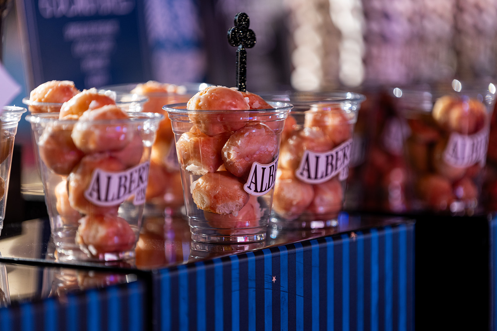 Fotografía de AQUA de Postres bomb&oacute;n - 48955 