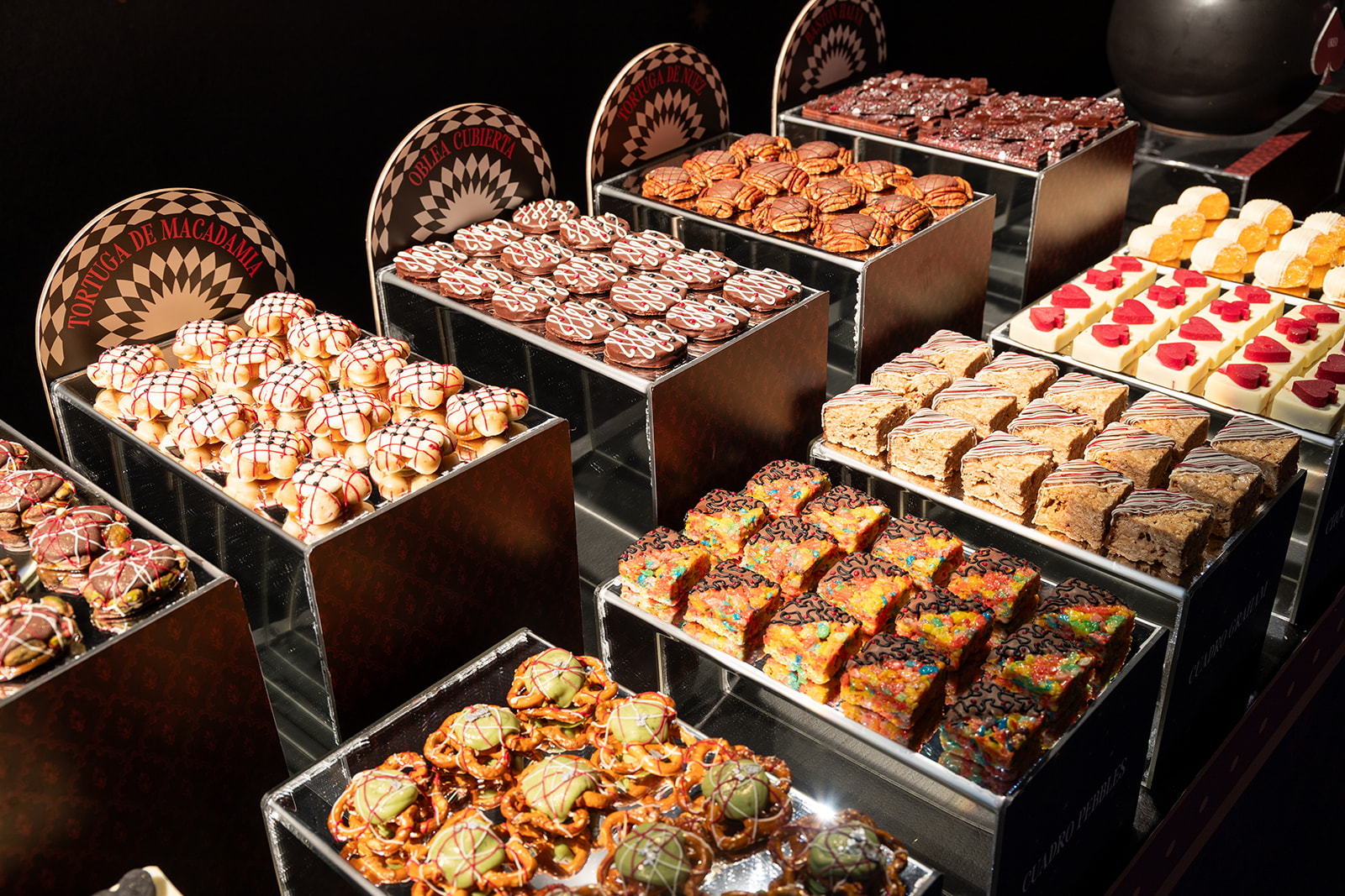 Fotografía de AQUA de Postres bomb&oacute;n - 48964 