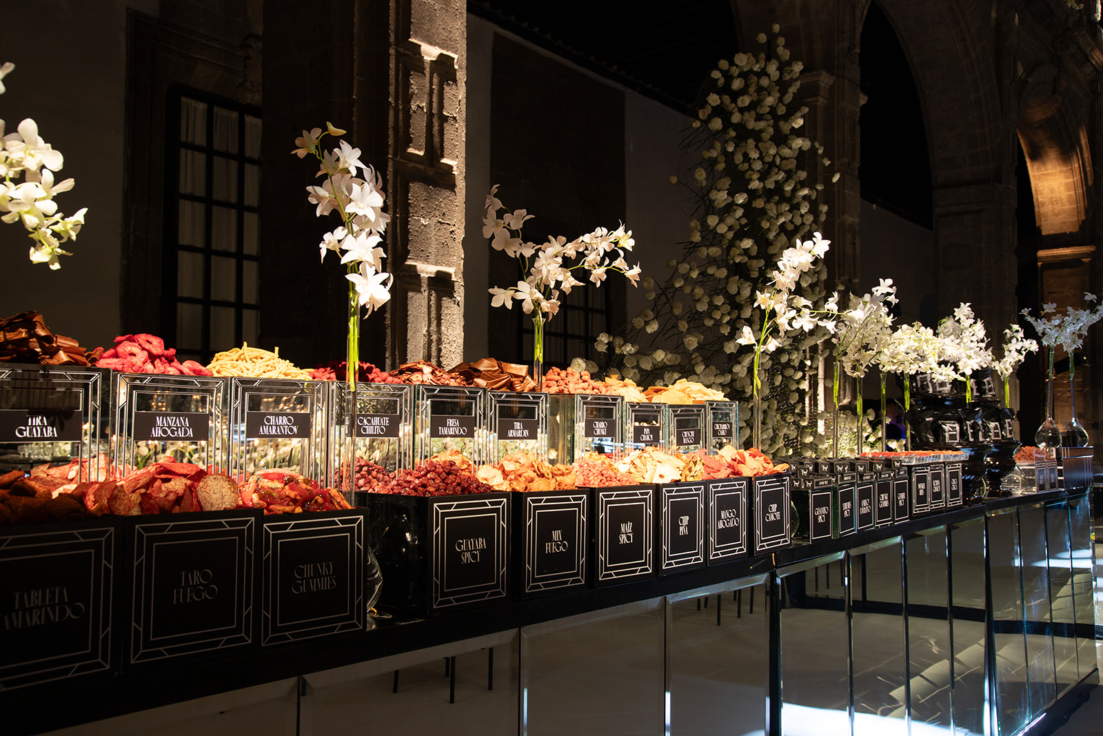 Fotografía de SAN HIPOLITO de Postres bomb&oacute;n - 48999 