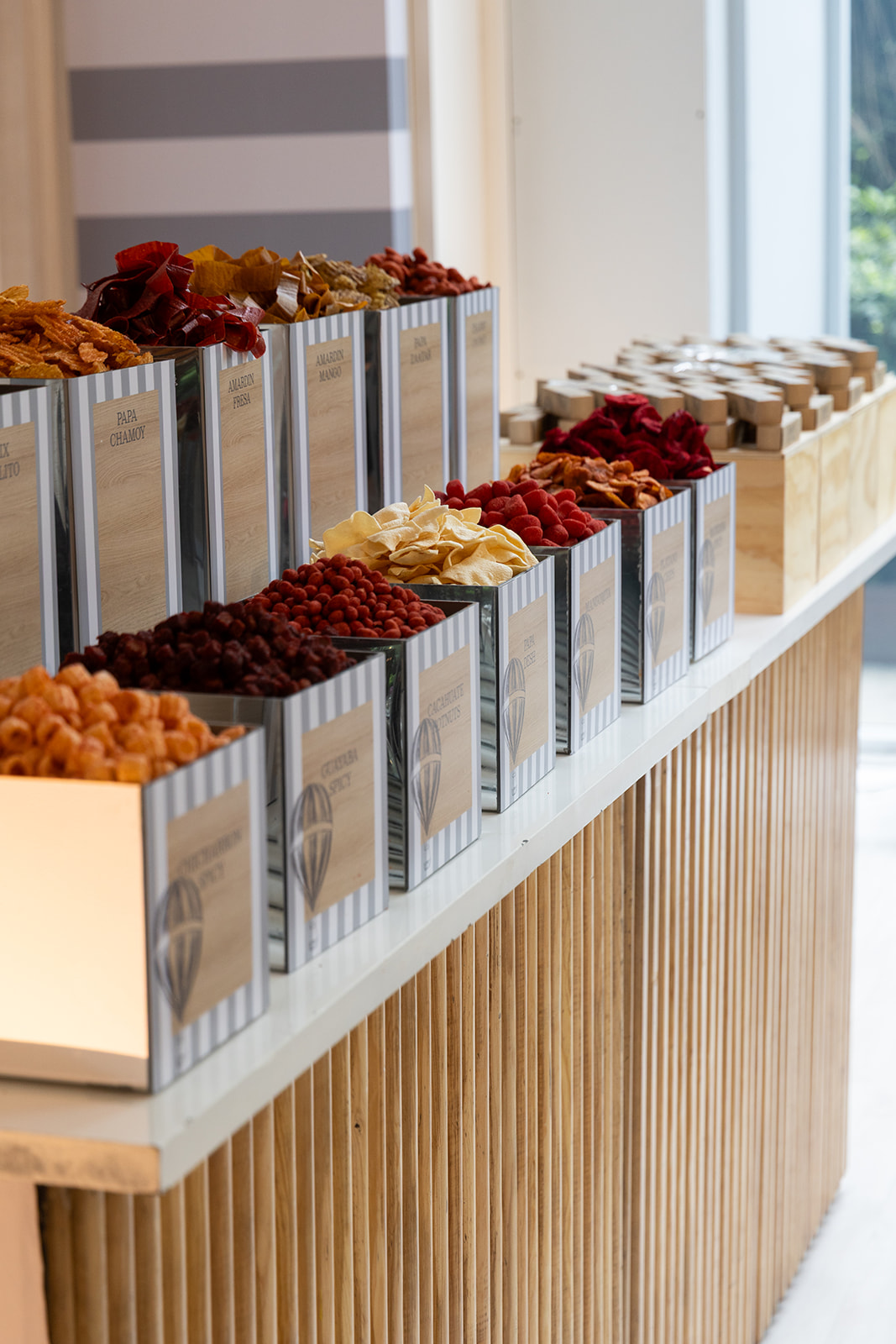 Fotografía de SHAR LE SIMJA 2 de Postres bomb&oacute;n - 49018 